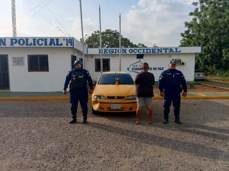 Detenido por resistencia a la autoridad tras chocar una casa en estado de ebriedad