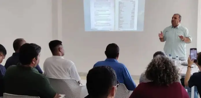 El secretario de Turismo, Dr. Jorge Haskour, integró la sesión técnica sobre la Resolución 560 del SENIAT, realizada en el municipio Falcón.