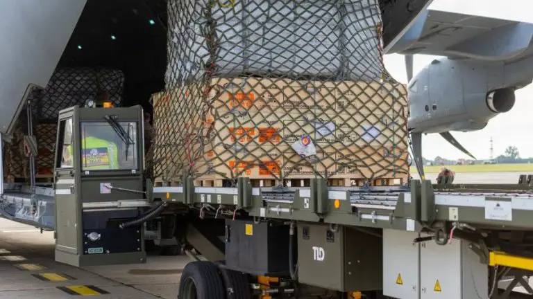 Luxemburgo y Bélgica envían plantas eléctricas y material de refugio para Venezuela (FOTOS)