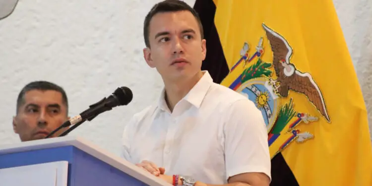 Noboa permite despliegue de militares extranjeros en Ecuador