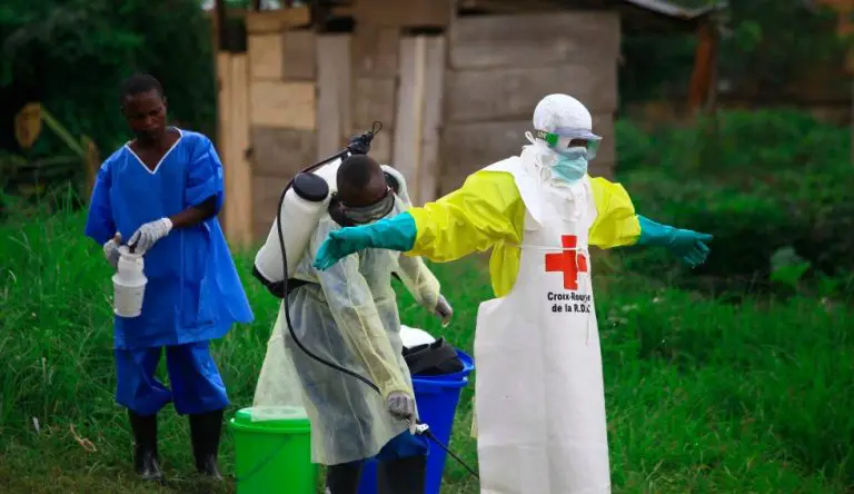 OMS alerta que la epidemia de ébola sigue expandiéndose en el este del Congo