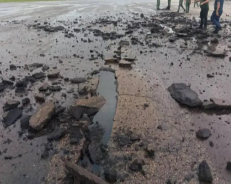 Rayo impactó la pista de aterrizaje del aeropuerto de Ciudad Guayana