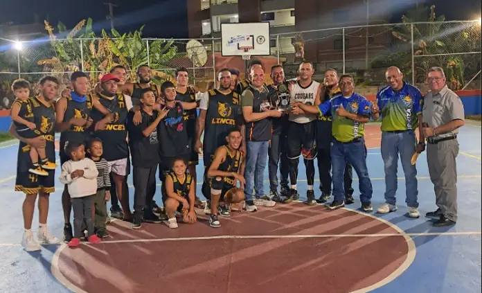 El Instituto Municipal de Deporte del municipio Monseñor Iturriza, clausuró el Torneo de Baloncesto Copa Henry 