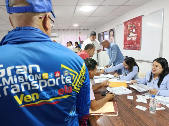 Este viernes, la dirección estadal del Ministerio de Transporte llevó a cabo una jornada de bancarización para atender a transportistas
