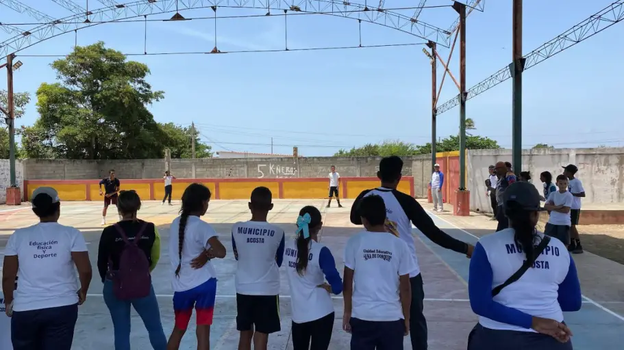 El municipio Acosta se vistió de gloria deportiva al titularse campeón en la final de los Juegos Municipales Estudiantiles de Béisbol Five.