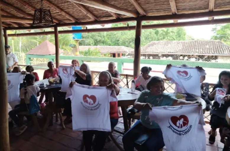 La Alcaldía del municipio Petit organizó un encuentro de atención y sano esparcimiento dedicado a los abuelos de la parroquia Cabure.