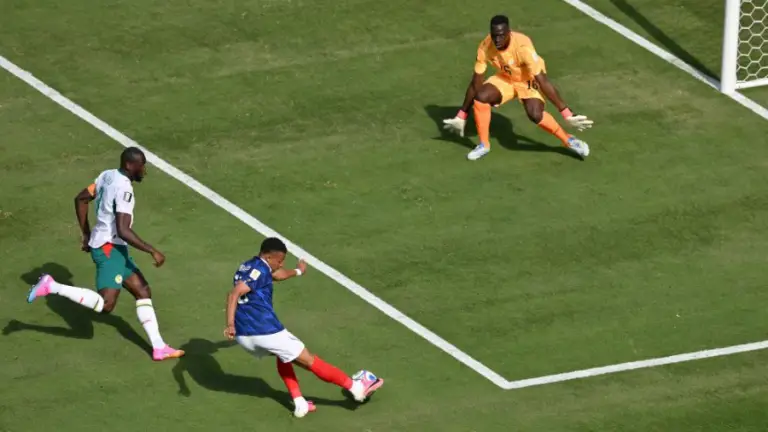 Con doblete de Mbappé, Francia vence 3-1 a Senegal