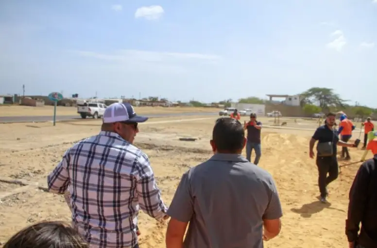 Este jueves el gobernador Víctor Clark, dio inicio a los trabajos de expansión del corredor turístico Villa Marina - El Pico, en Los Taques
