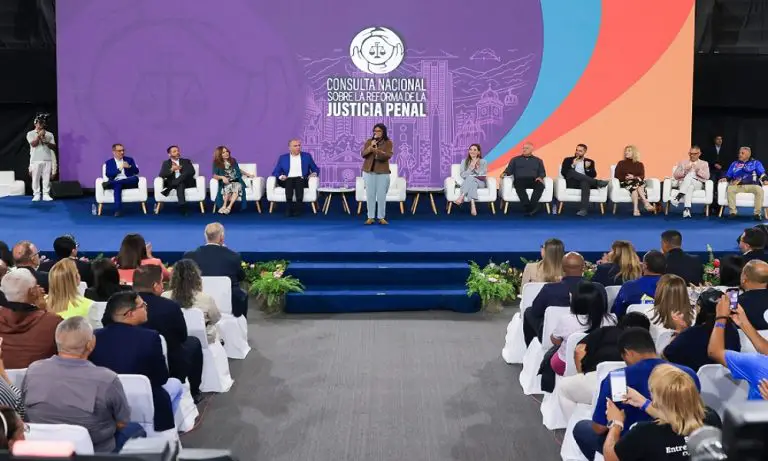 Delcy Rodríguez anuncia el lanzamiento de la plataforma 0-800 Extorsión
