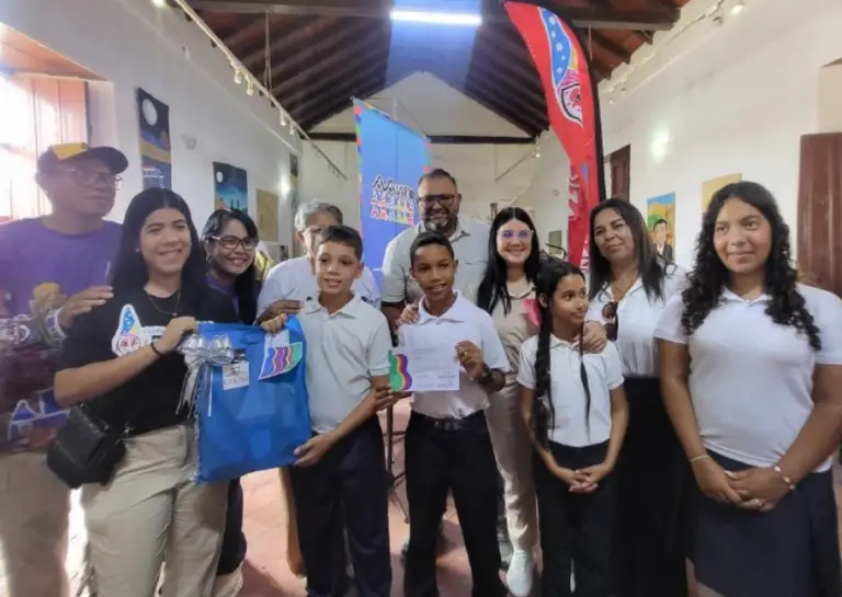 IV Festival de pintura infantil «Descubriendo Nuevos Talentos» se apuntó una edición de lujo