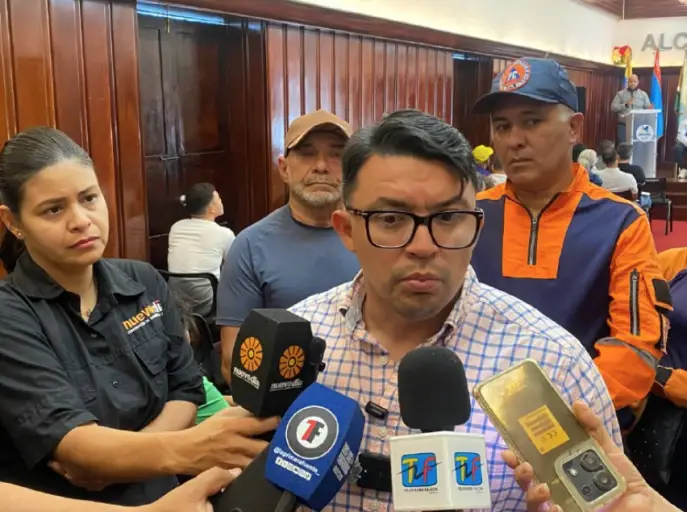 Este lunes el alcalde del municipio Miranda, Henry Hernández, informó que hicieron una evaluación en los 25 edificios de la ciudad.