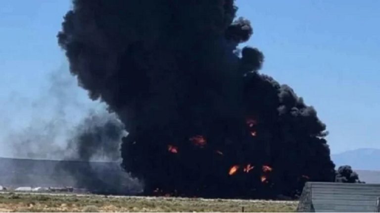 Ocho fallecidos al estrellarse bombardero de EE.UU.