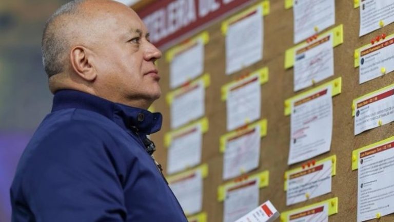 Cabello: Van 22.000 funcionarios policiales de baja por malas prácticas