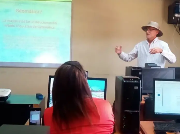 Desde la Unidad de Producción de Territorio del Vicerrectorado de Desarrollo Territorial, se vienen coordinando cursos de Geomática