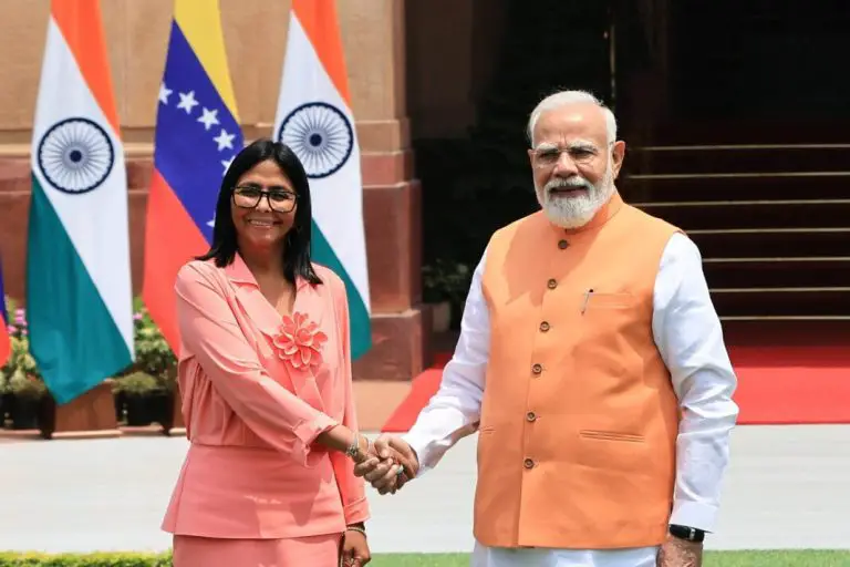 La India dice que Venezuela ya es su tercer proveedor en compras puntuales de crudo