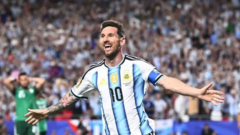 Argentina gana y Messi es el máximo goleador mundialista