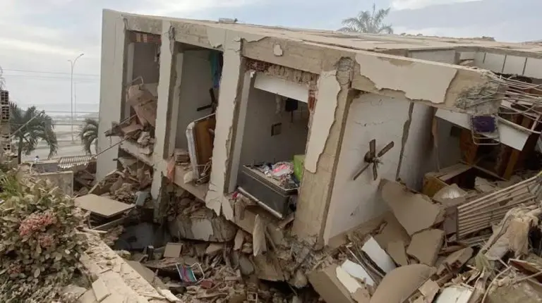 Murió tapiada por una pared en Petare tras terremotos