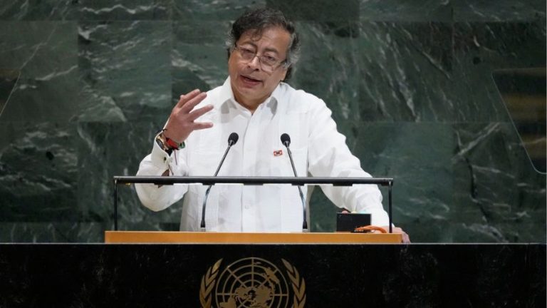 Petro: «Ningún país debe ser bloqueado. Ni Irán, ni Cuba, ni Venezuela»