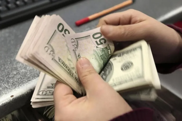 Así está el precio del dólar hoy 3-Jun