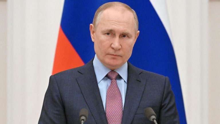 Putin reitera disposición a negociar con Ucrania pese al aumento de los ataques