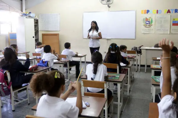Conoce el salario integral de un docente en el sector privado