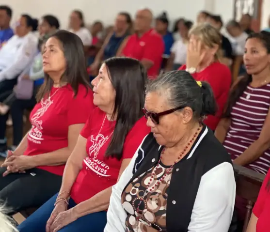 Con el tradicional inicio del ciclo festivo, los habitantes del municipio Acosta en Falcón renuevan sus promesas a San Juan Bautista.