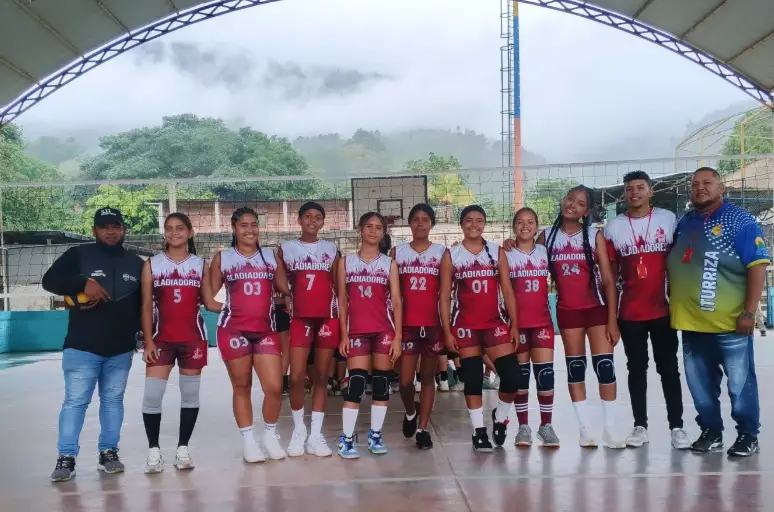 La escuela de voleibol Gladiadores de Chichiriviche concretó su primera salida competitiva interregional al trasladarse a Naguanagua