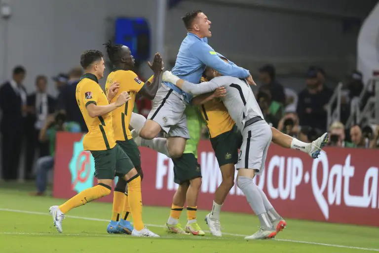 Australia va a su sexto Mundial de Fútbol, Perú se queda fuera