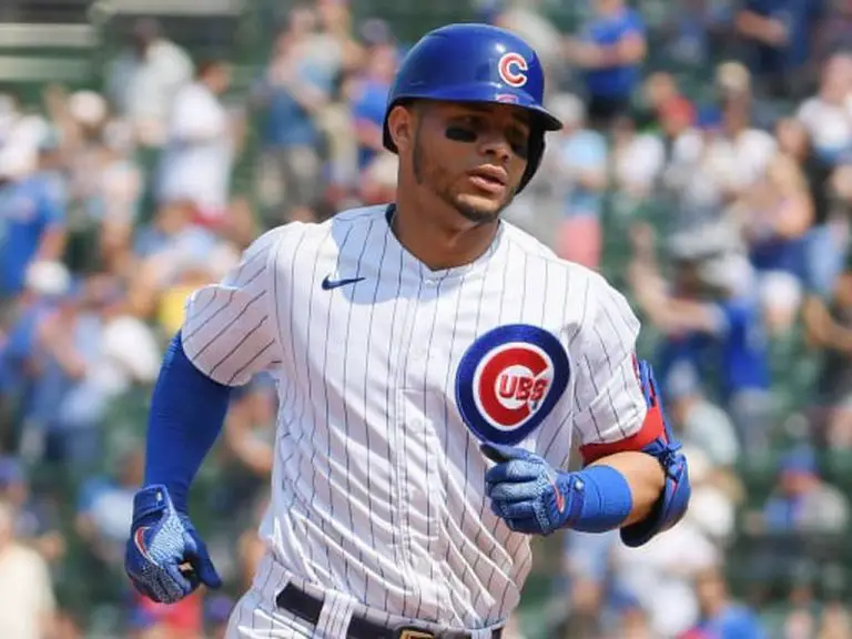 Wilson Contreras la sacó dos veces en derrota de Cachorros de Chicago