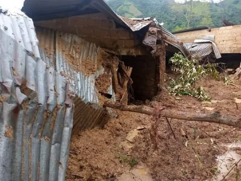 Colombia: ocho personas sepultadas en Cauca por deslizamiento