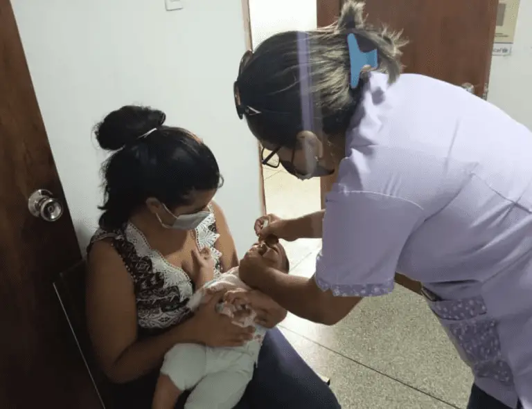 Aplican bivalente viral y polio en Carirubana