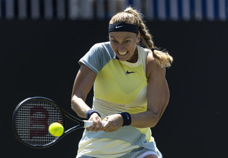 Kvitova-Ostapenko definen el título del torneo de Eastbourne