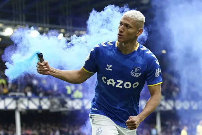 Por esto suspendieron a Richarlison