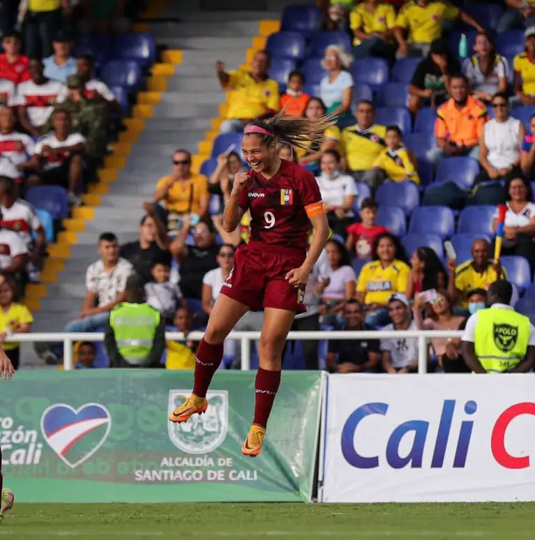 Venezuela pica adelante al derrotar 1-0 a Uruguay