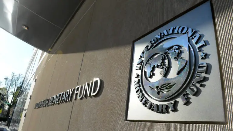 FMI ensombrece perspectivas de la economía mundial para 2023