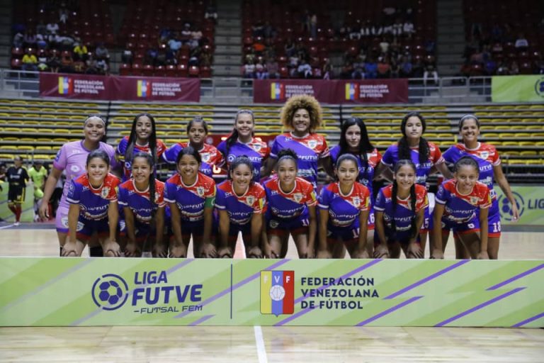 Seis jugadoras falconianas participan en la Liga de Fútbol Sala Femenina