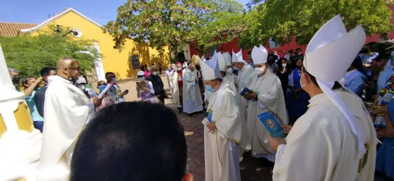 Coro celebra 100 años de la restauración de la diócesis