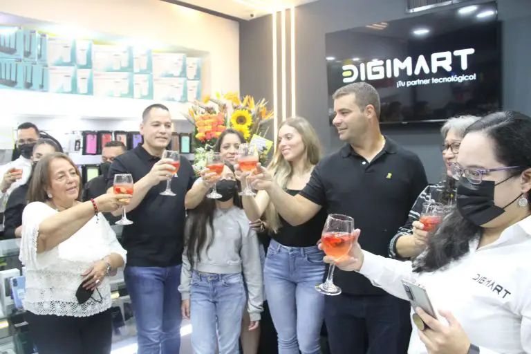 Digimart abre moderna tienda en Coro