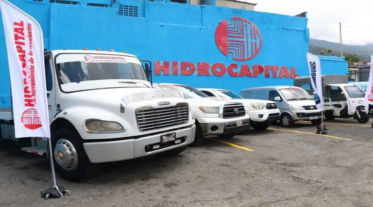 MinAguas entrega maquinarias y equipos a hidrológicas del país