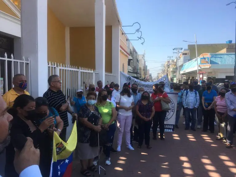 Instructivo de Onapre mantiene a sectores educativo y de salud en la calle