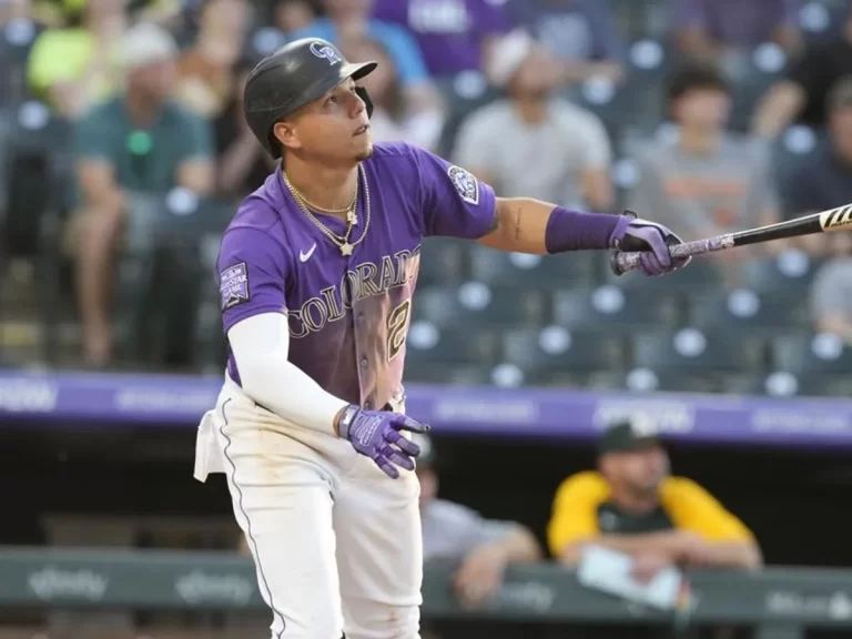 Criollo Yonathan Daza “fletó” tres carreras en triunfo de los Rockies