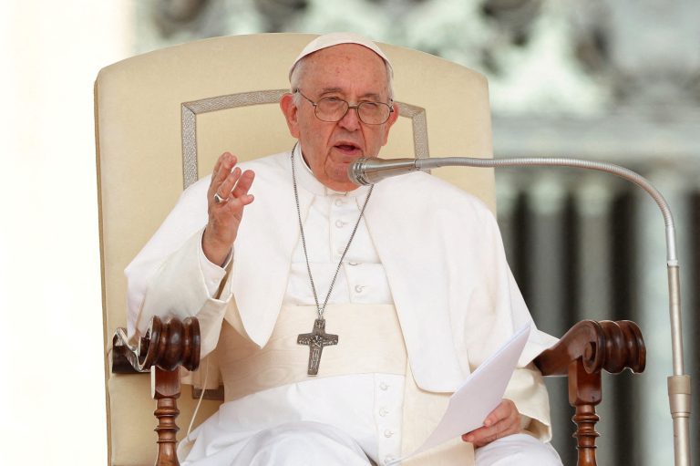 El Papa llama al diálogo a Israel y Palestina