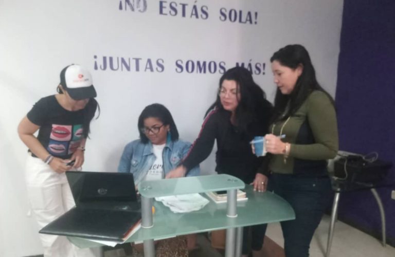 Escuela de Mujeres Emprendedoras se prepara para formar su cuarta cohorte