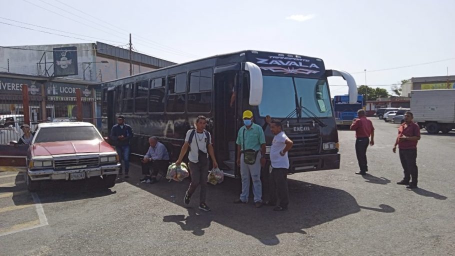 Discuten tarifas del transporte en el municipio Falcón