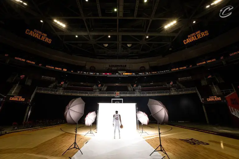 Donovan Mitchell llega a los Cavaliers