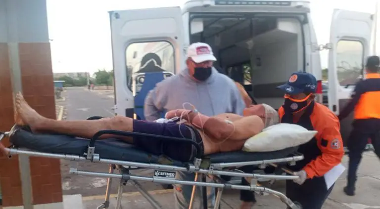 Sufrió traumatismo craneoencefálico al caer en una alcantarilla