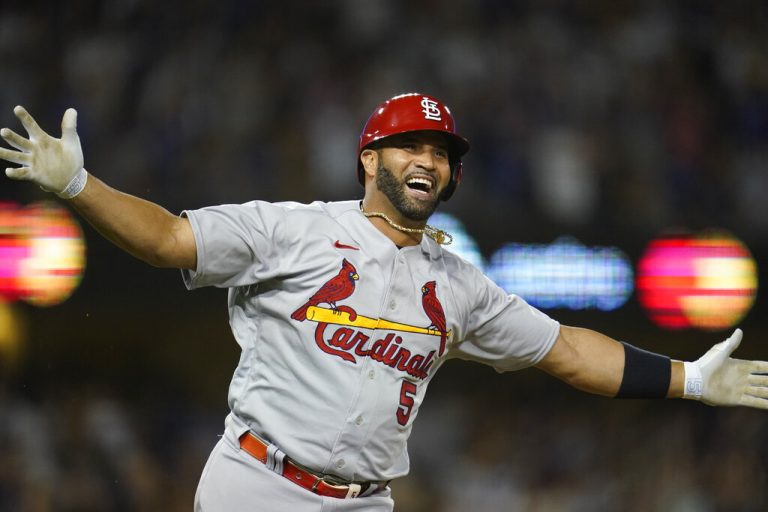 Pujols en el club selecto de los 700 jonrones