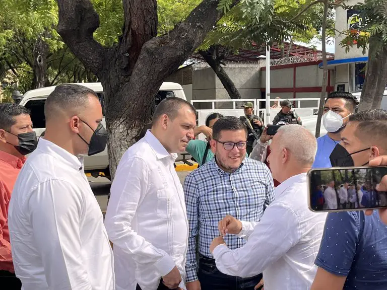 Gobernador Bernal ya en la frontera con Colombia