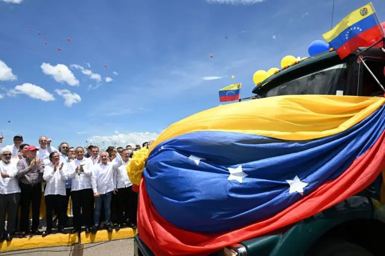 Reabre frontera entre Colombia y Venezuela