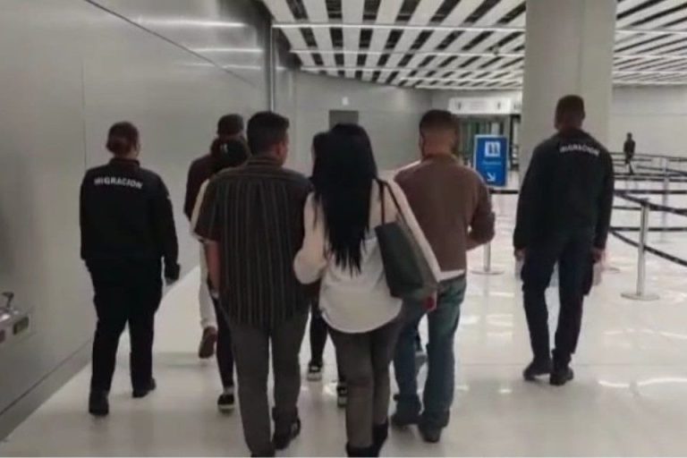 Detienen a 11 venezolanos en Panamá con visas fraudulentas